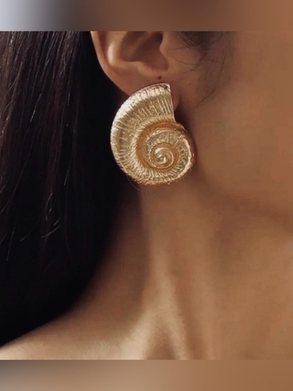 NWT Zara Seashell Post Gold Chunky Earrings Summer Statement